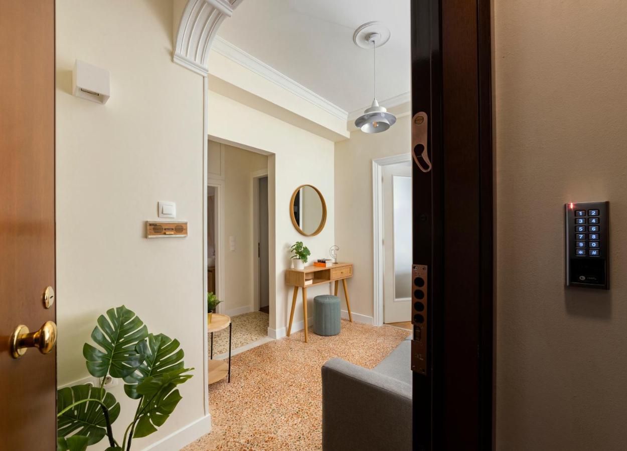 Honeybee Apartment Ateny Zewnętrze zdjęcie