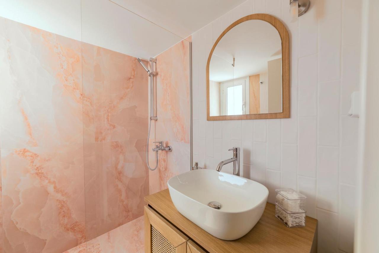 Honeybee Apartment Ateny Zewnętrze zdjęcie