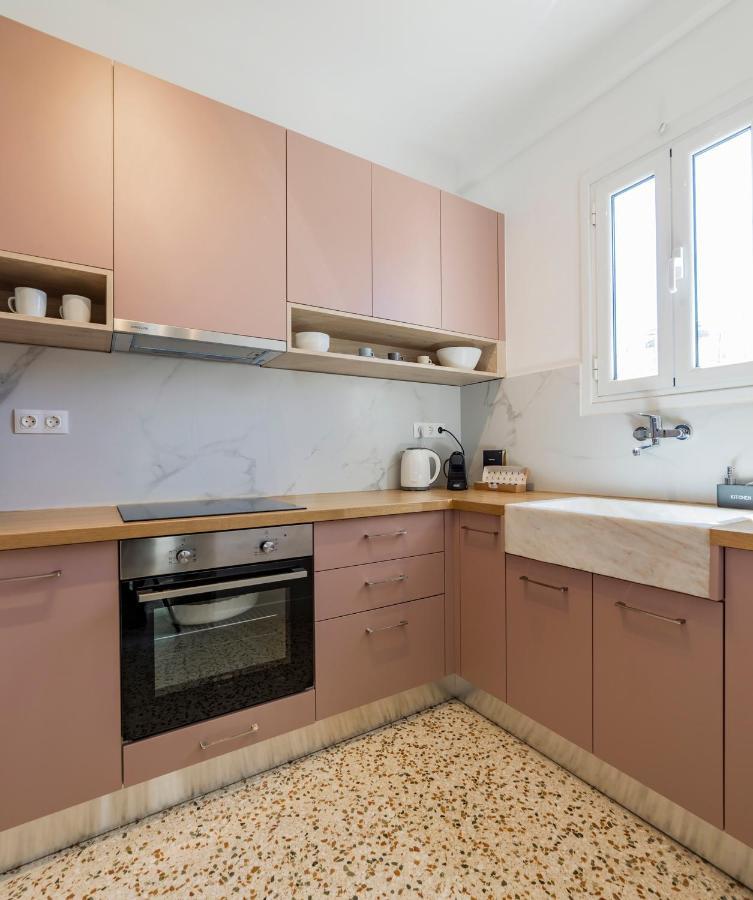 Honeybee Apartment Ateny Zewnętrze zdjęcie